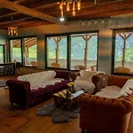 Alpin Zeneli Chalet
